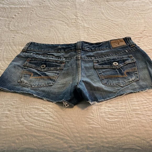 Super Cute American Eagle Shorts Size 12 - Picture 4 of 4